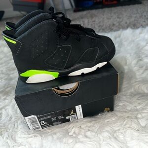 Jordan Kids Black and Neon Green Sneakers